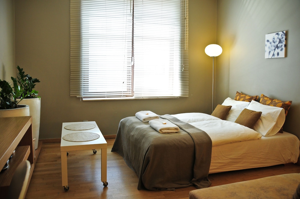 La Gioia Modern Designed Studios view 4