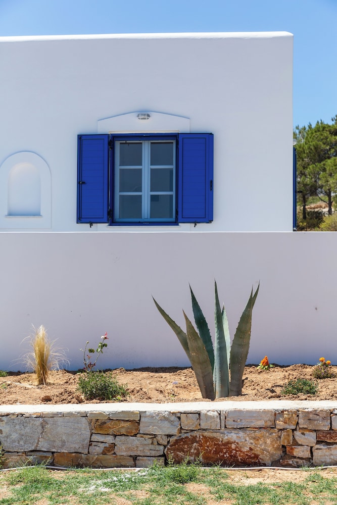 Aitheras Luxury Suites