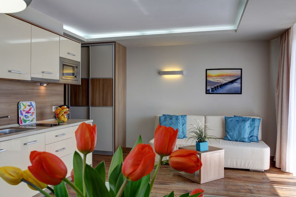 Marina Jastarnia - Apartamenty - Basen