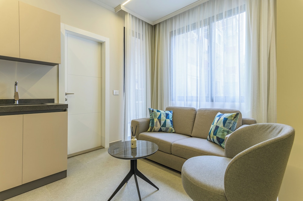 CityZen - Boutique Studios in Achrafieh
