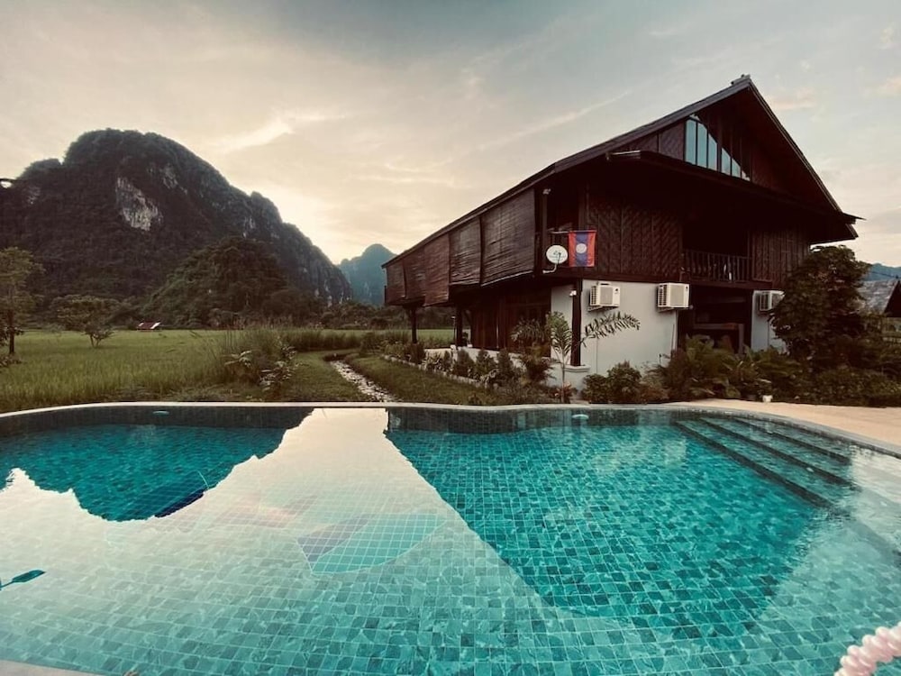 Dalasone Pool Villas