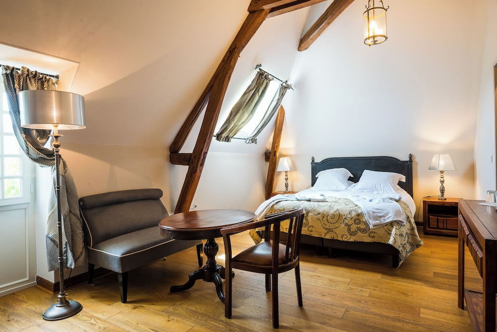 Aux Charmes de Maintenon - Adults Only