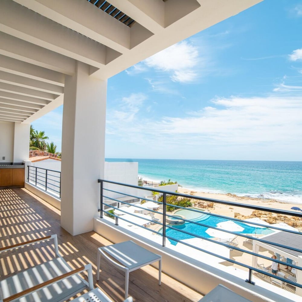 Oceanfront 3bd Penthouse Residence