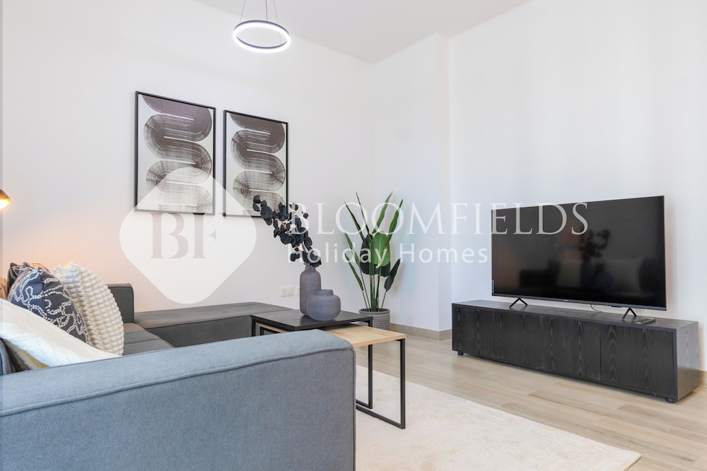 Bloomfields Spacious 1Br Water's Edge