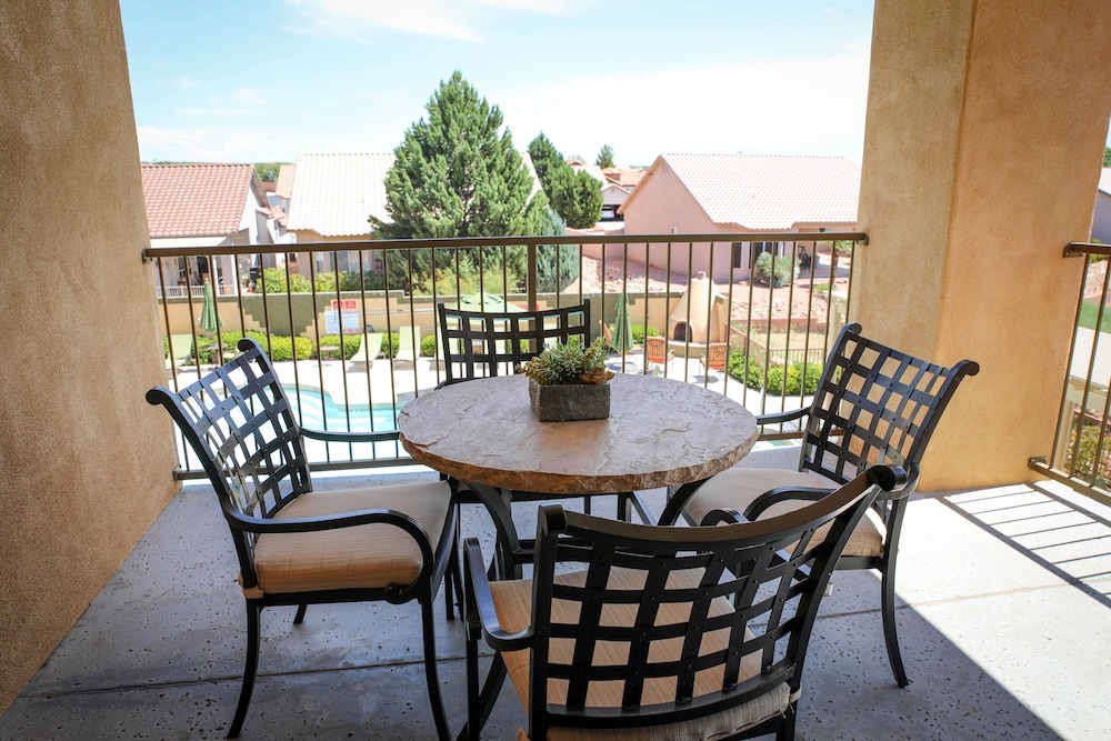 Getaways at Highlands at Verde Ridge