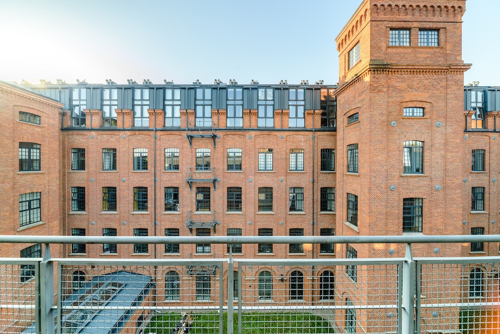 Lumina luxury apartment with 3 terraces view 4