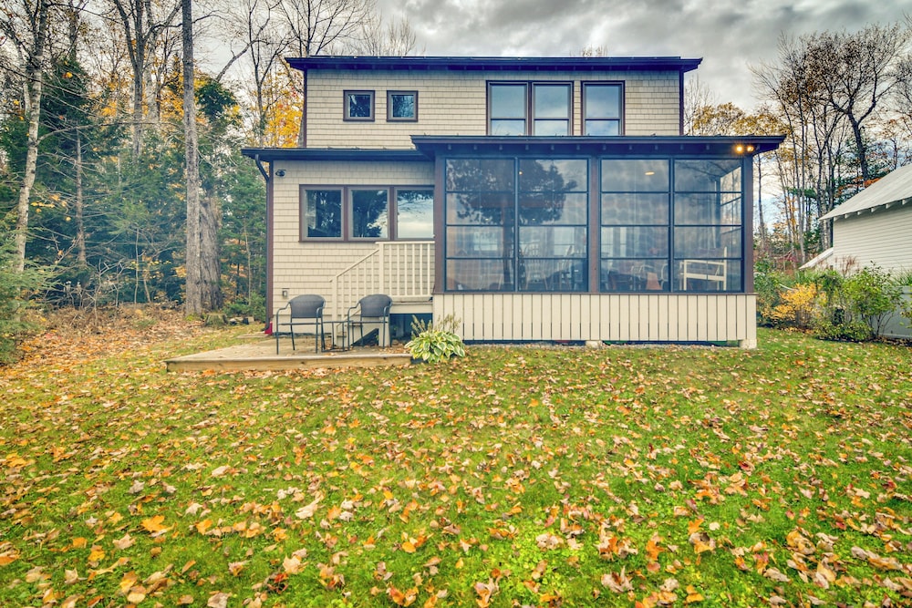 Waterfront Lake Webb Cabin Rental w/ Dock & Views! view 3