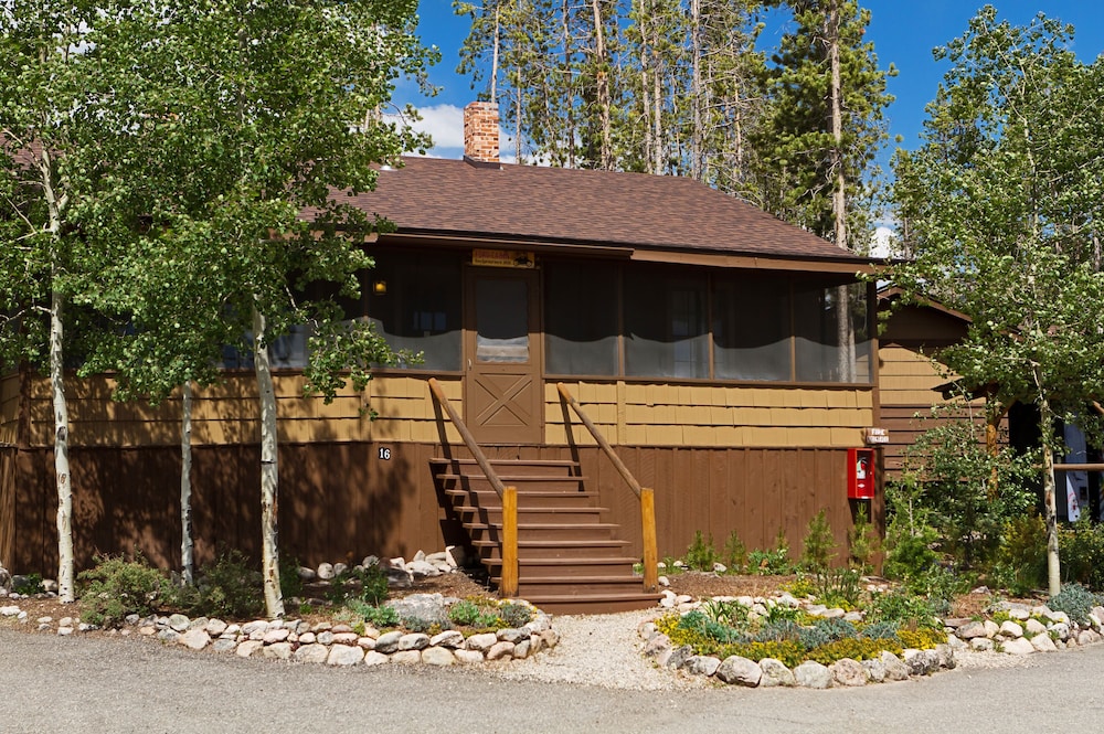 Grand Lake Lodge