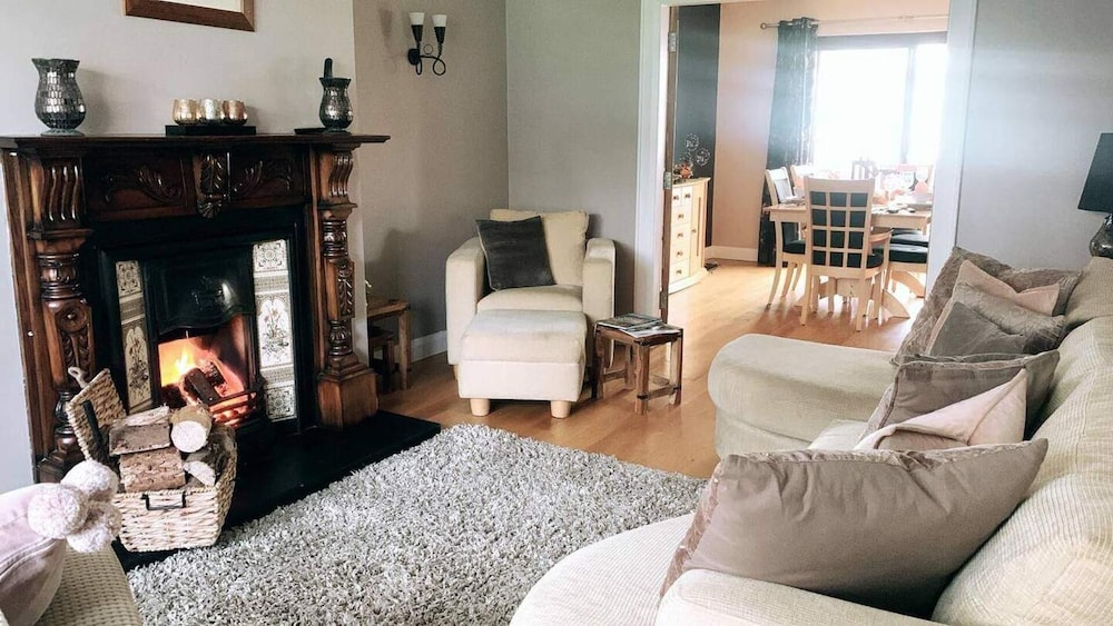 Warrenpoint Countryside -3bedroom-private Garden