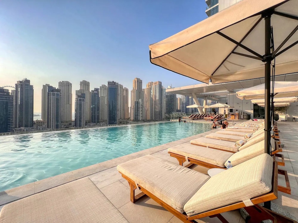 High Floor and full Marina view