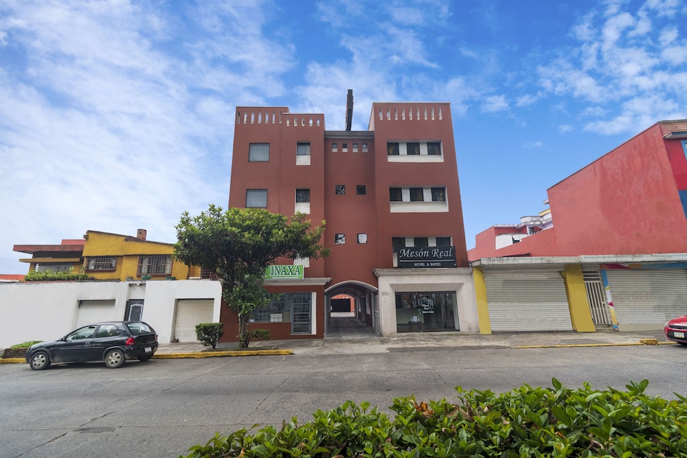 Xalapa Vacations - Meson Real Hotel  Suites - Property Image 2
