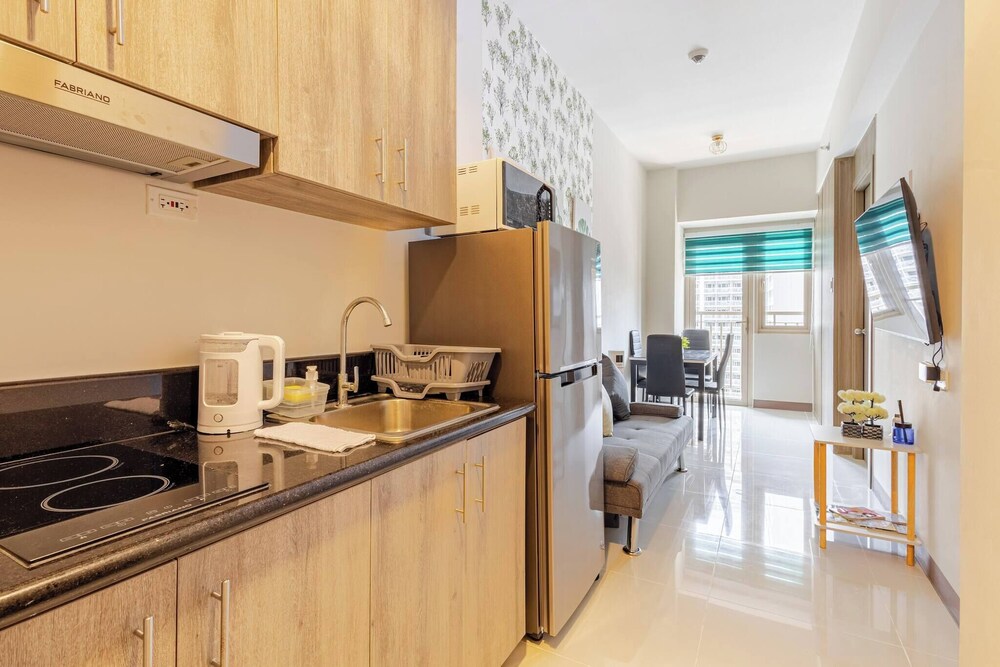 J5 Bayview Elegant Retreat With Stunning Views