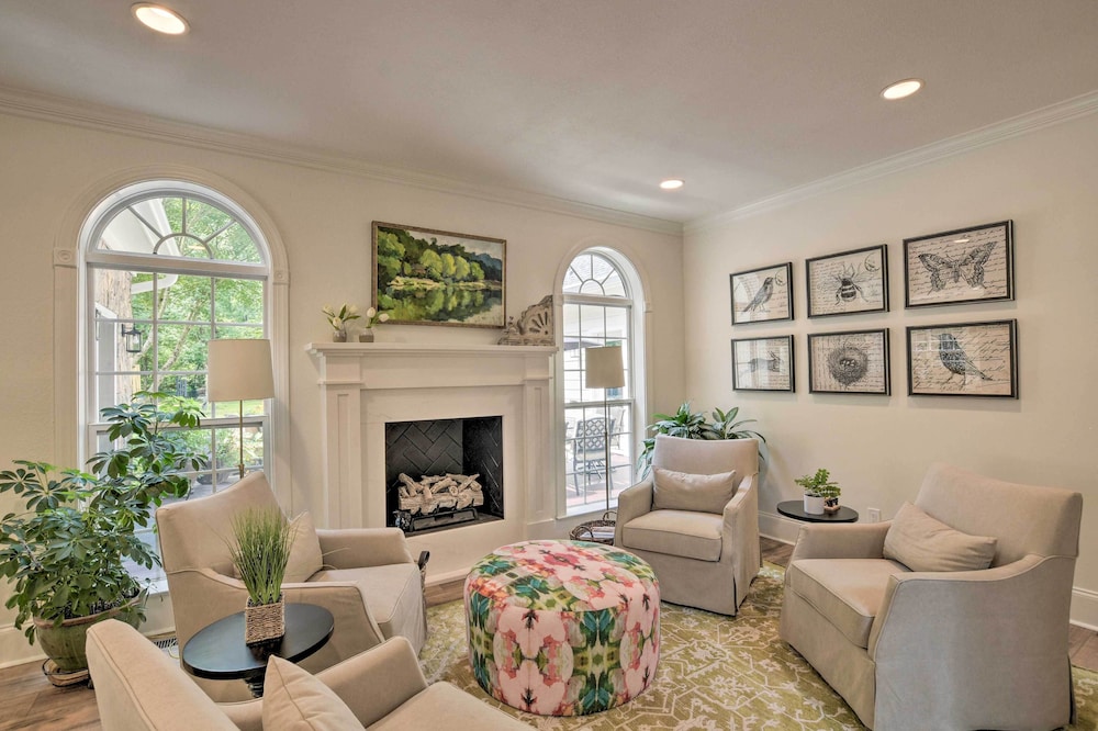 Columbus Vacations - Butterfly Creek Columbus Estate on 3 Acres! - Property Image 1