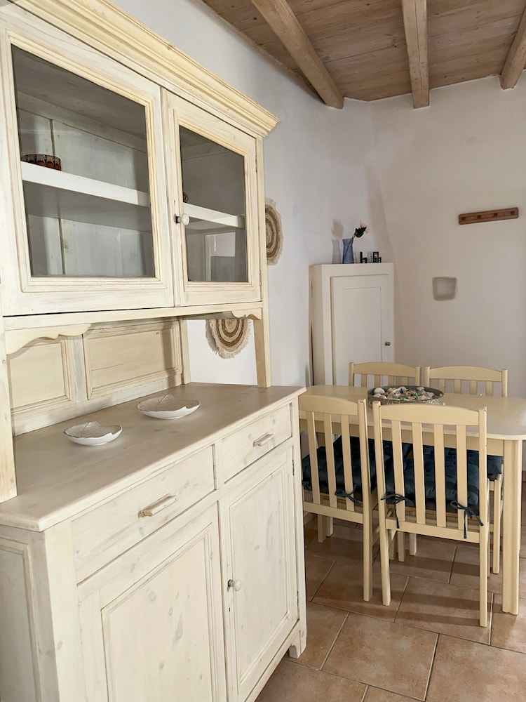Nesa Paros