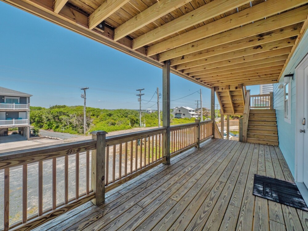 Walking on Sunshine by Topsail Realty