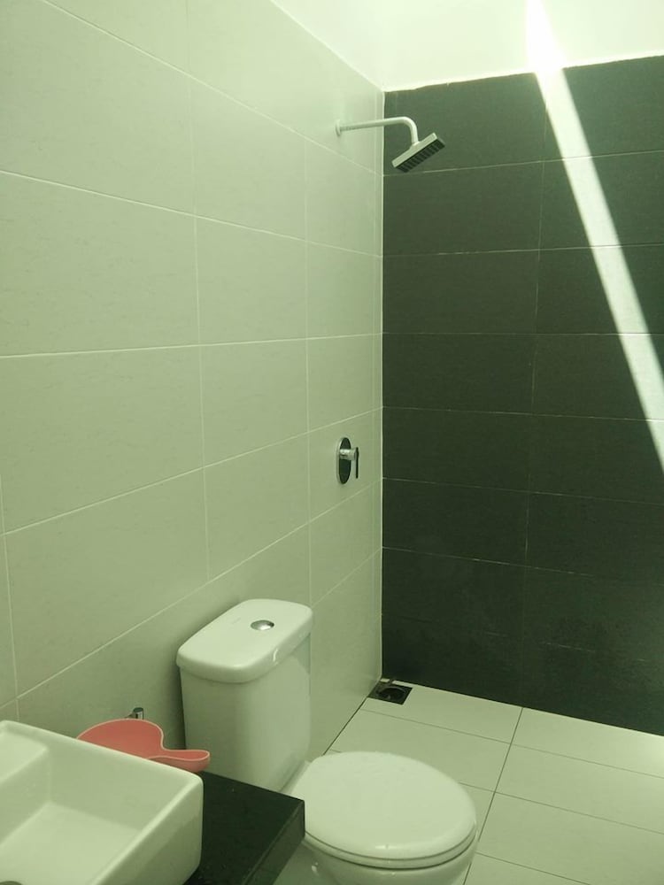 Noor Homestay