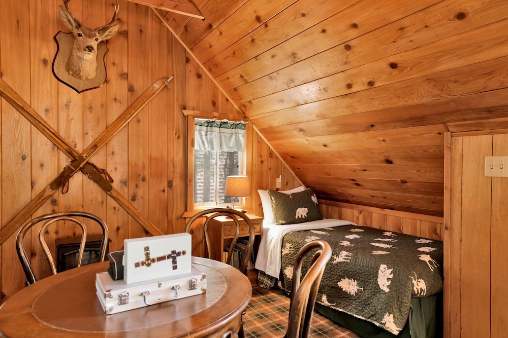 The Wilkie Cabin #339