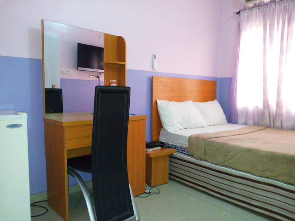 Photo 8