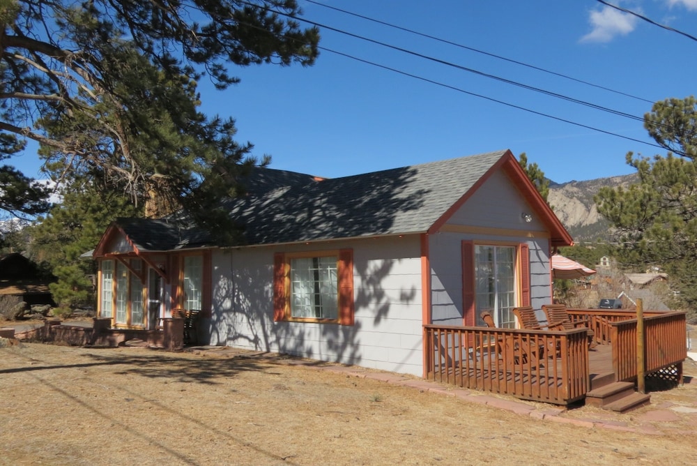 Edelweiss Mountain Haus -- Ev #3386 3 Bedroom Cottage by RedAwning