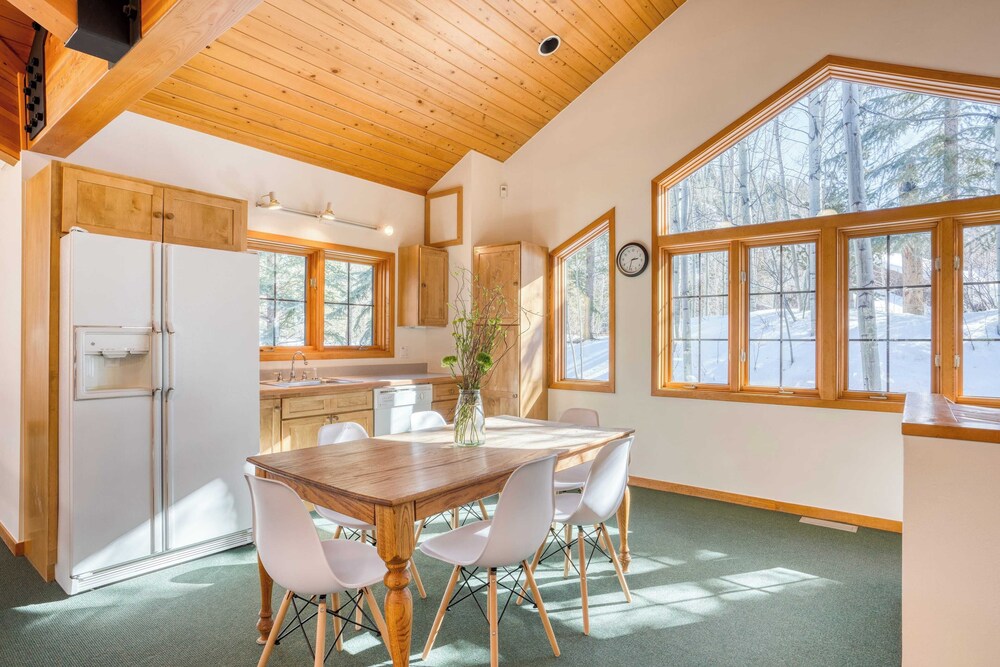 Luxury Mountain Estate w/ Indoor Pool, Gym & Hot Tub Near Keystone | Sleeps 19
