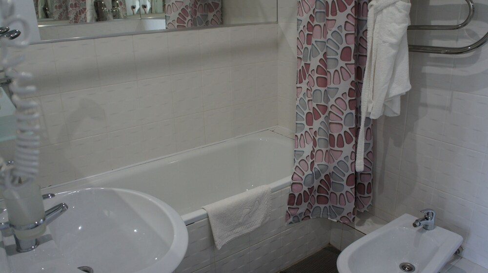 Photo 32