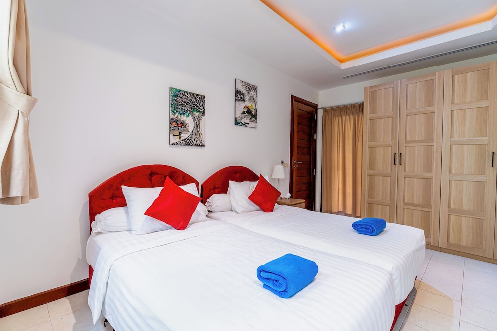 Exotic Pool Villa Solandra in Bangtao