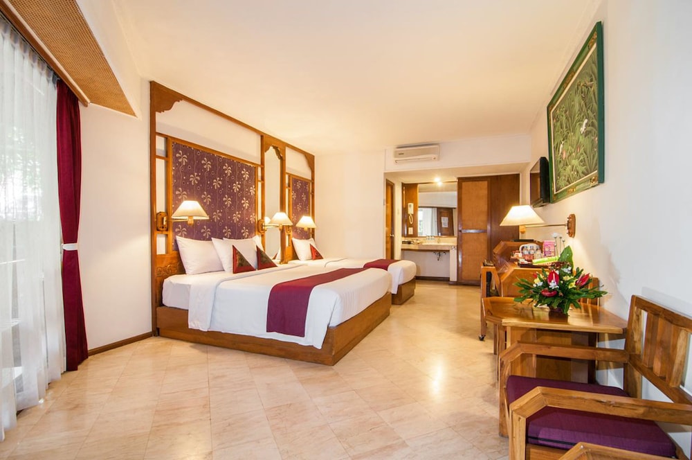 Bounty Hotel