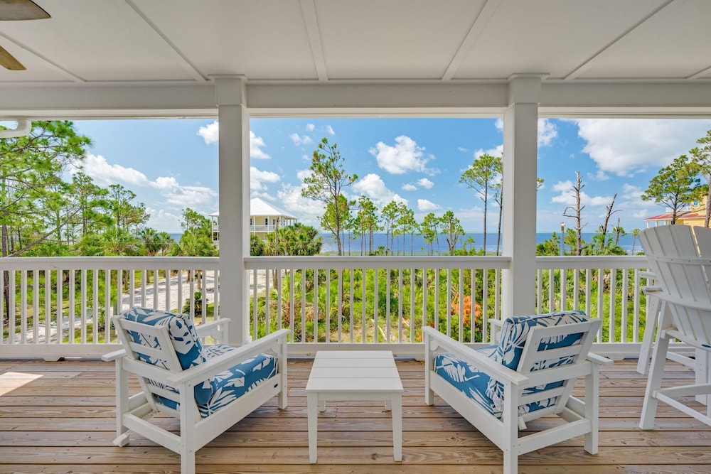 Beach House - Cottage at Indian Summer