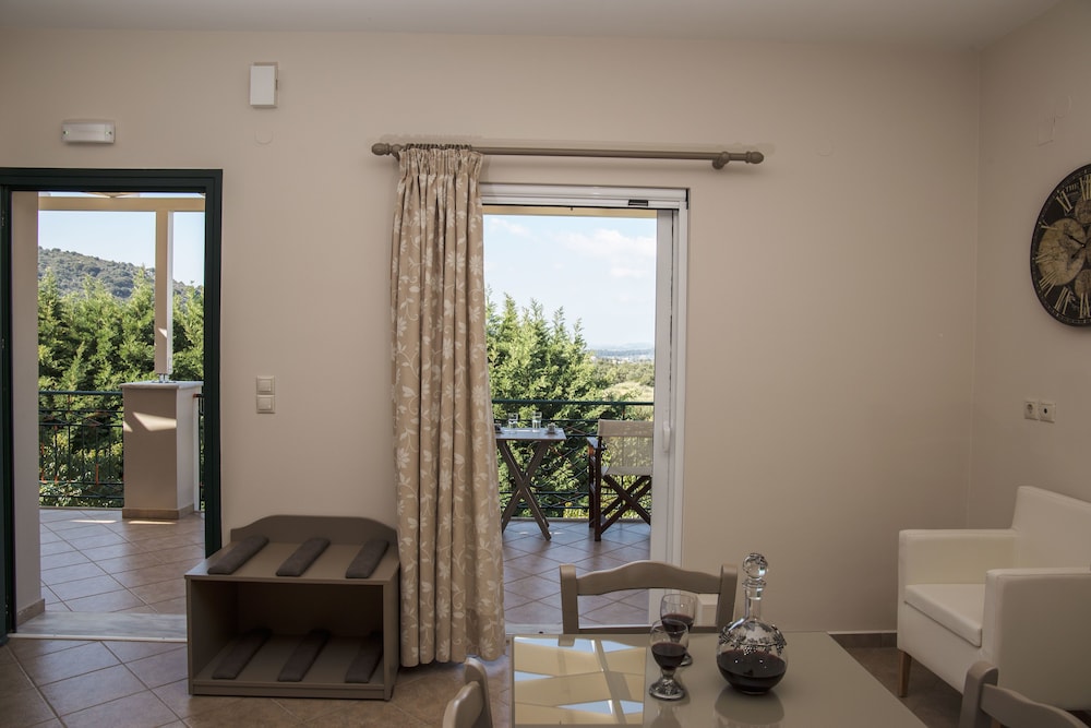Dina Apartments photo 4