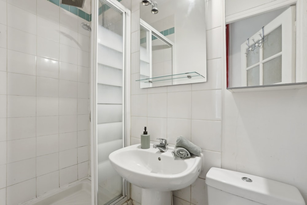 Chic 1BR by Châtelet & Louvre