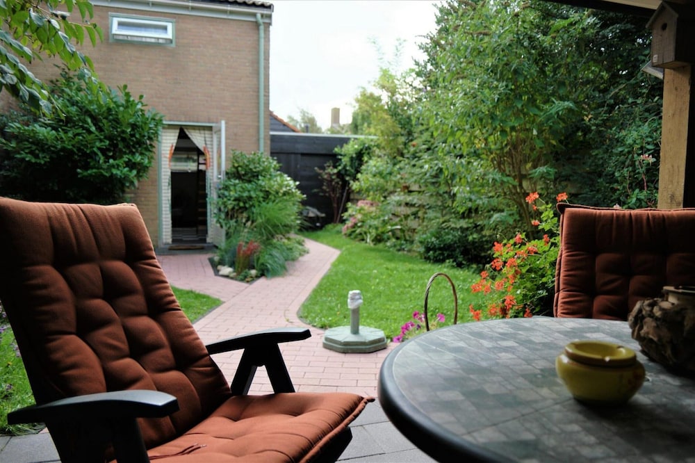 Holiday Home in Petten Near Beach