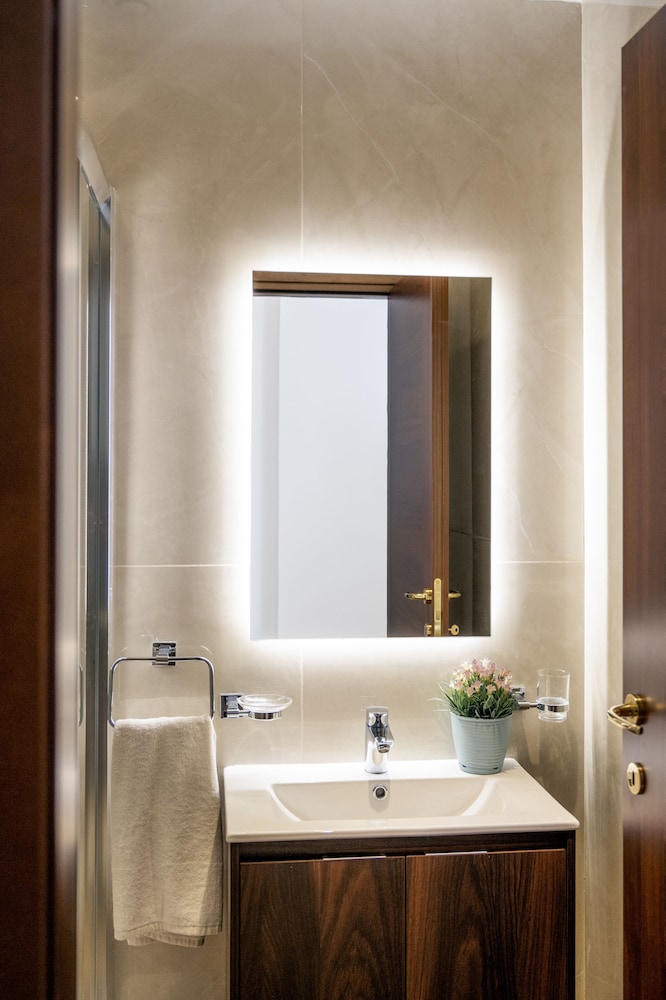 Room in Guest Room - "the 10 Square" - A Townhouse Situated in the Heart of Siggiewi Village Square