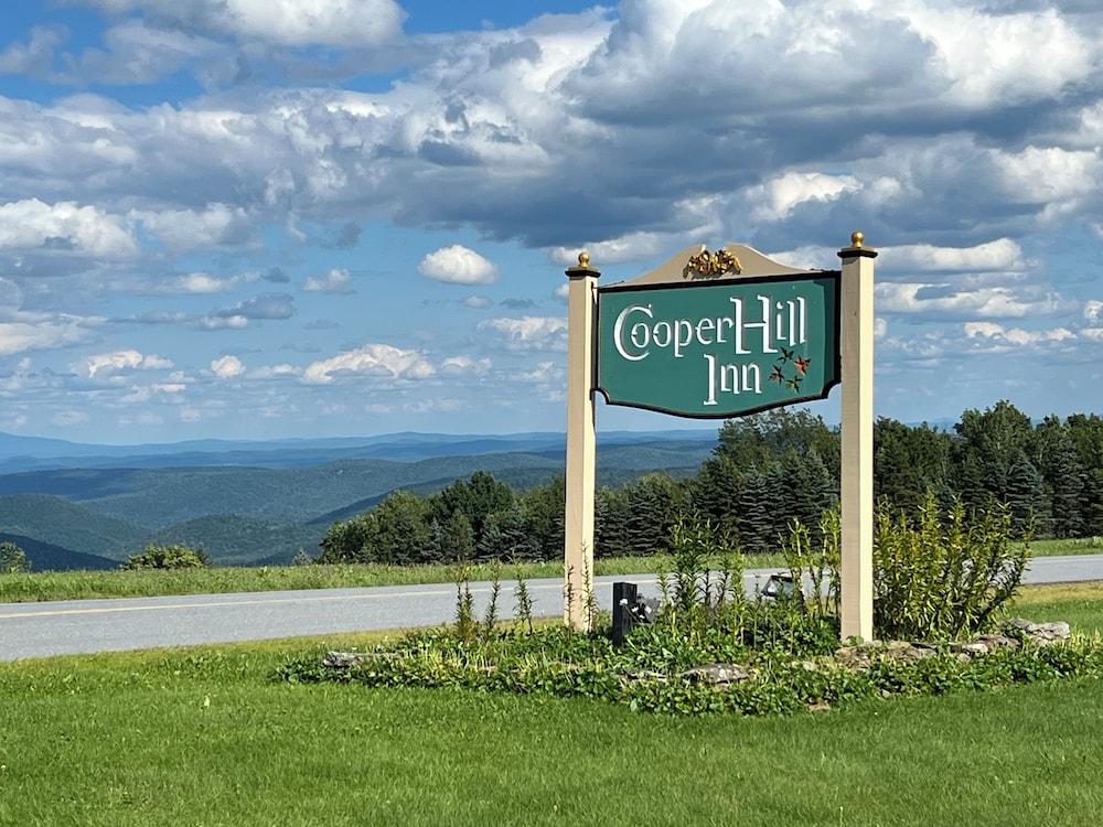 Cooper Hill Inn