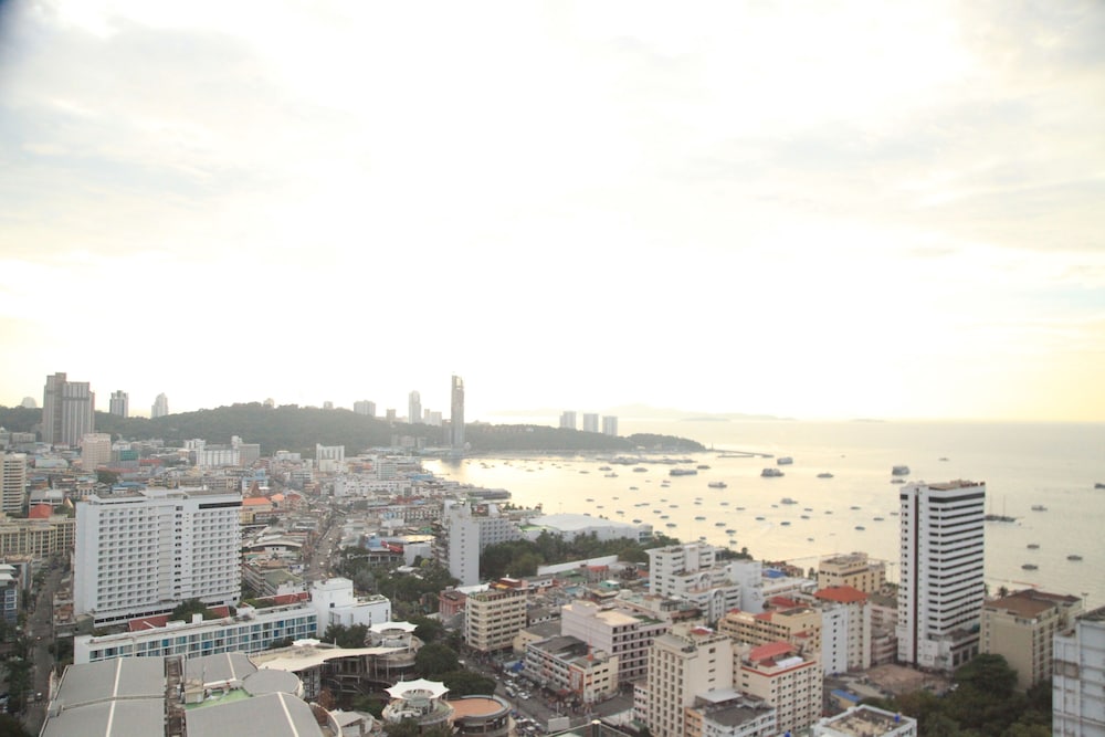 Pattaya Central Sea View Pool Suite
