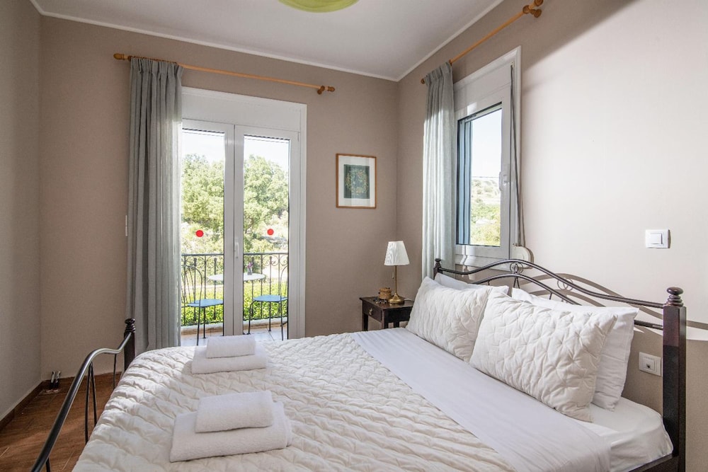 Villa Daphni in Rethymno view 5