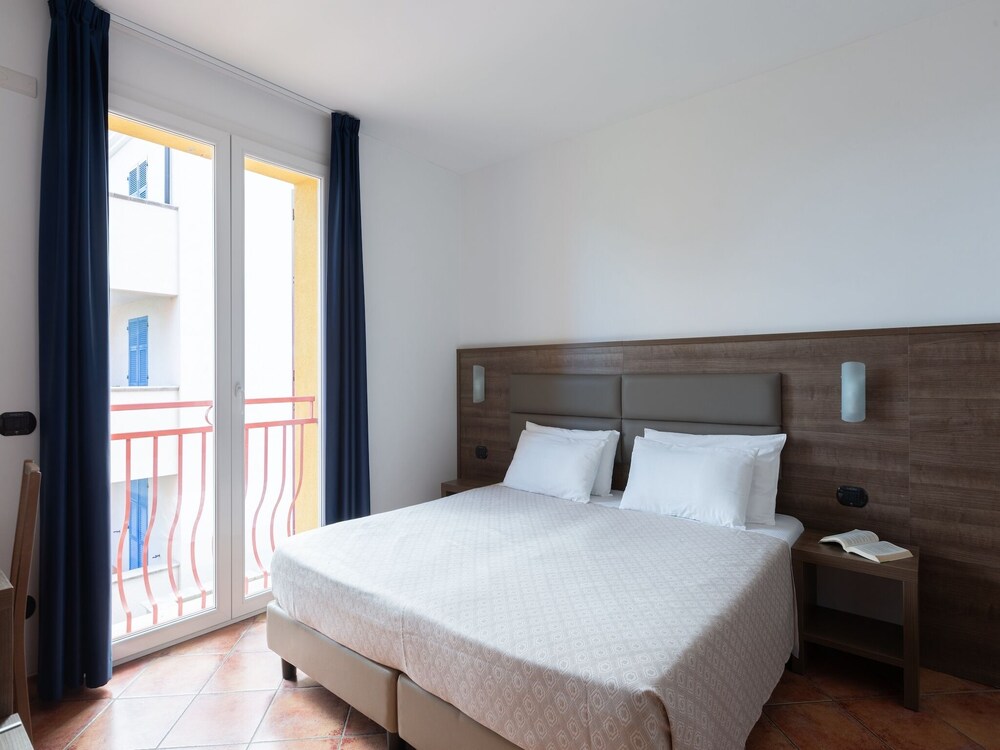 Residence Near the sea in Loano 4201