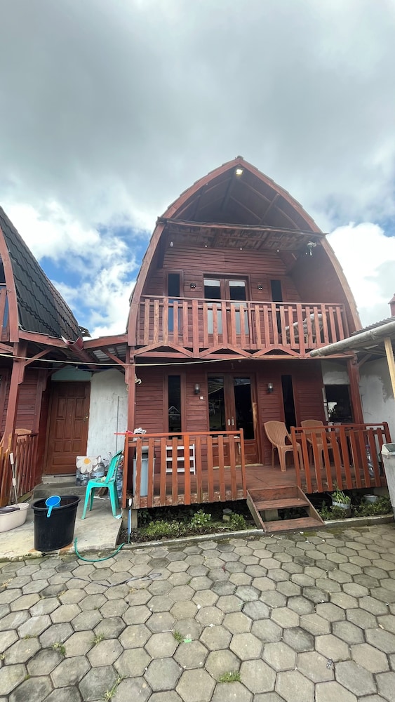Quen'z Cabin