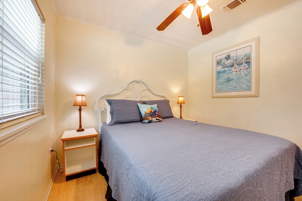 Fish, Relax & Repeat: Home w/ Yard in Eastpoint!