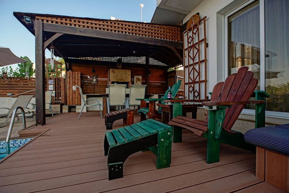 Photo 11