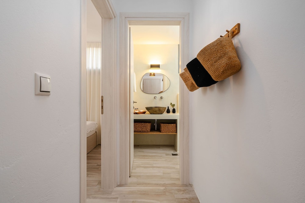 Villa Ama Plaka With 3 Bedrooms and 3 Bathrooms