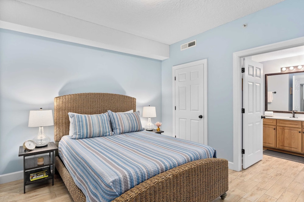 Beachfront Condo w/ Ocean Views + Pool Access Emerald Isle 808 by Avantstay