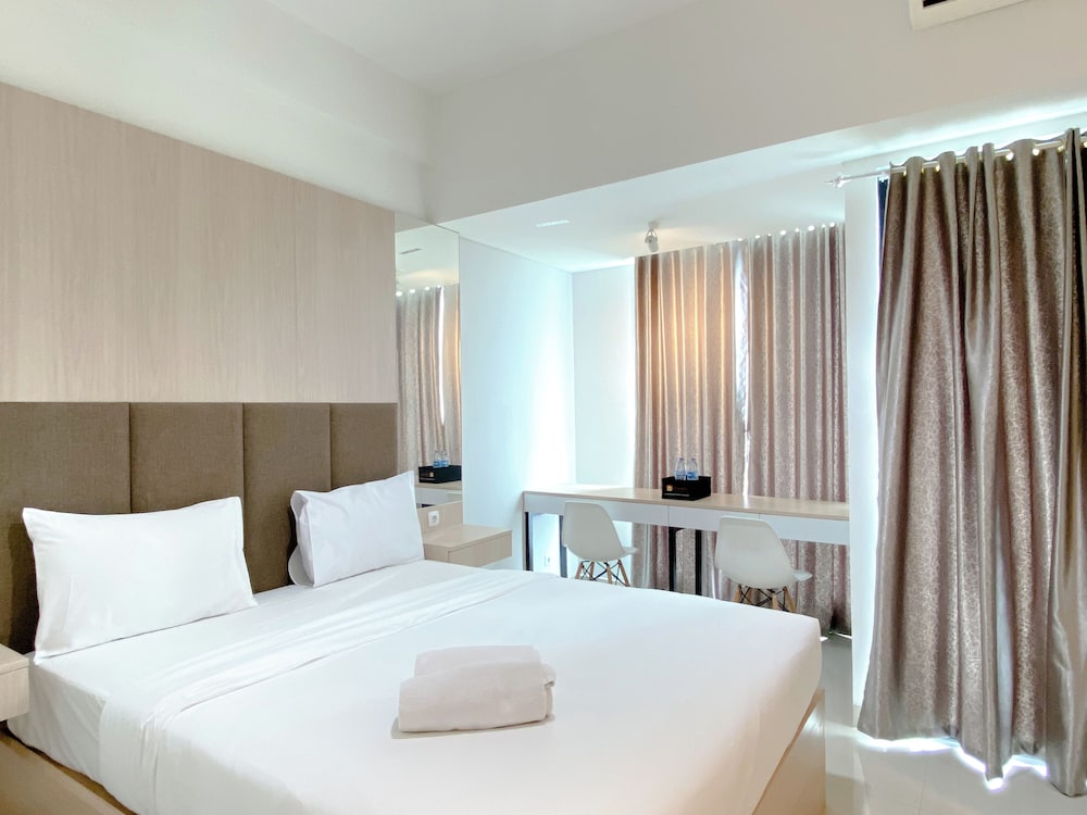 Good And Homey Studio Lrt City Bekasi Apartment