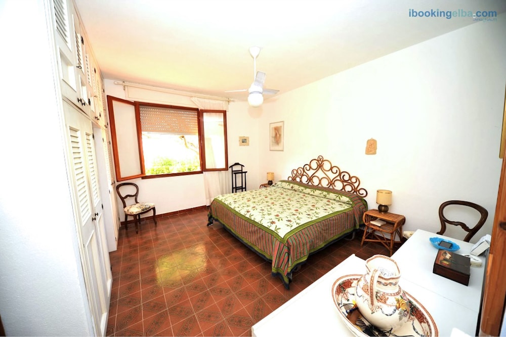 Villa Enfola view 5