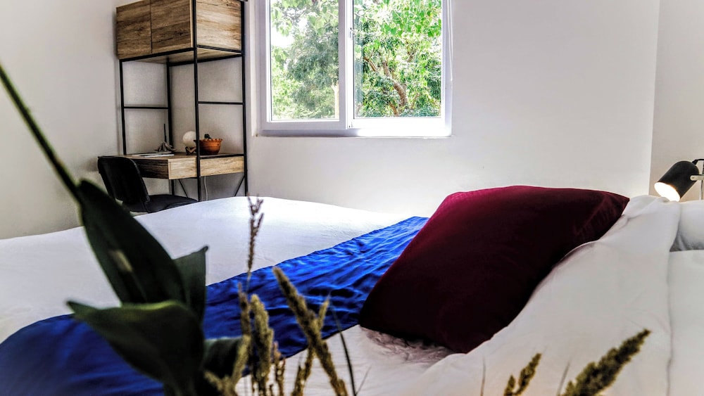 Tablas Seaview Homestay