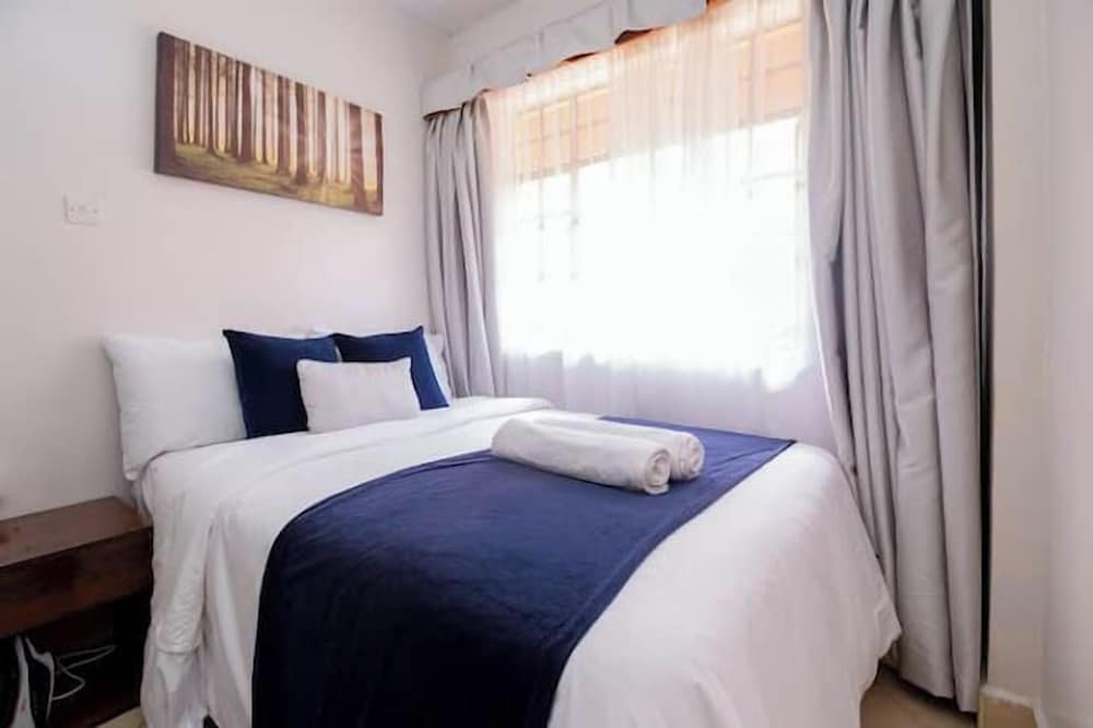 Lux Suites Bida Furnished Apartments