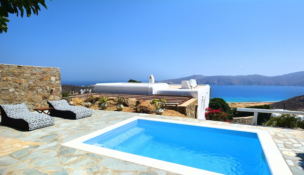 Sea Breeze Panormos