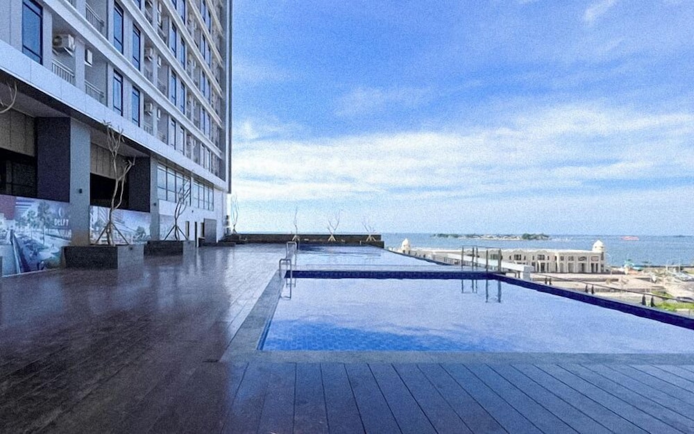 The Simply Look 1Br Apartment At Delft Ciputra Makassar