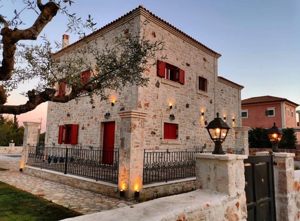 Agro Art Boutique & Luxury Villas