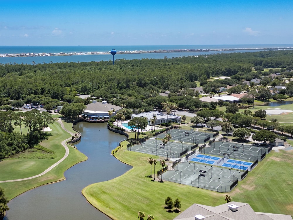 Peninsula Golf Club - The Links #B203 by Southern Vacation Rentals