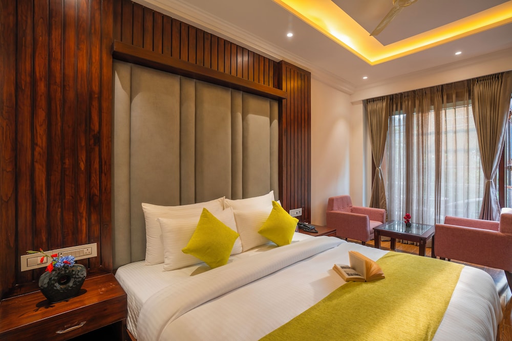 Alt Life Luxe Himalayan Crown Mcelodganj